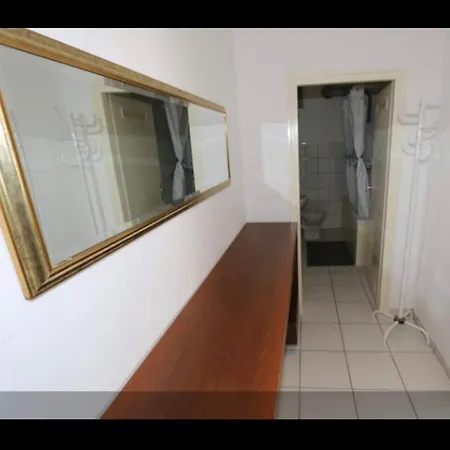 Apartamento Charmante 2 *